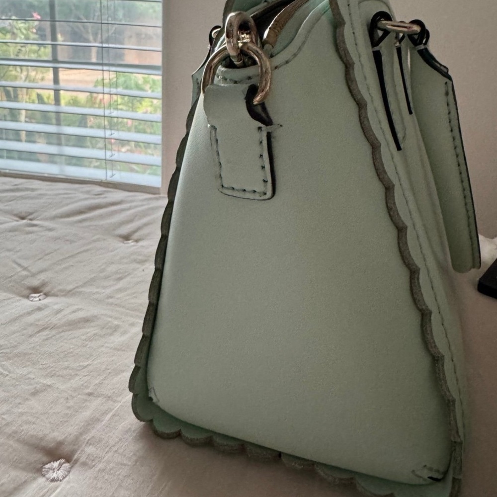 KATE SPADE HANDBAG - Picture 5 of 7